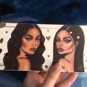 Authentic Kylie and jordyn